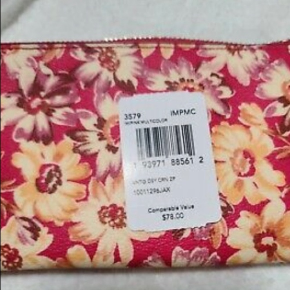 COACH Wristlet Vintage Daisy Script Print - Picture 4 of 5
